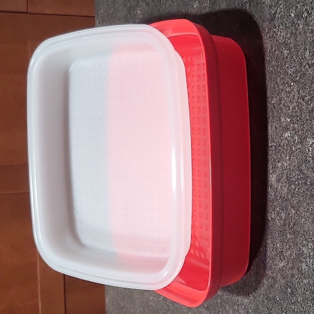 Tupperware Season Serve